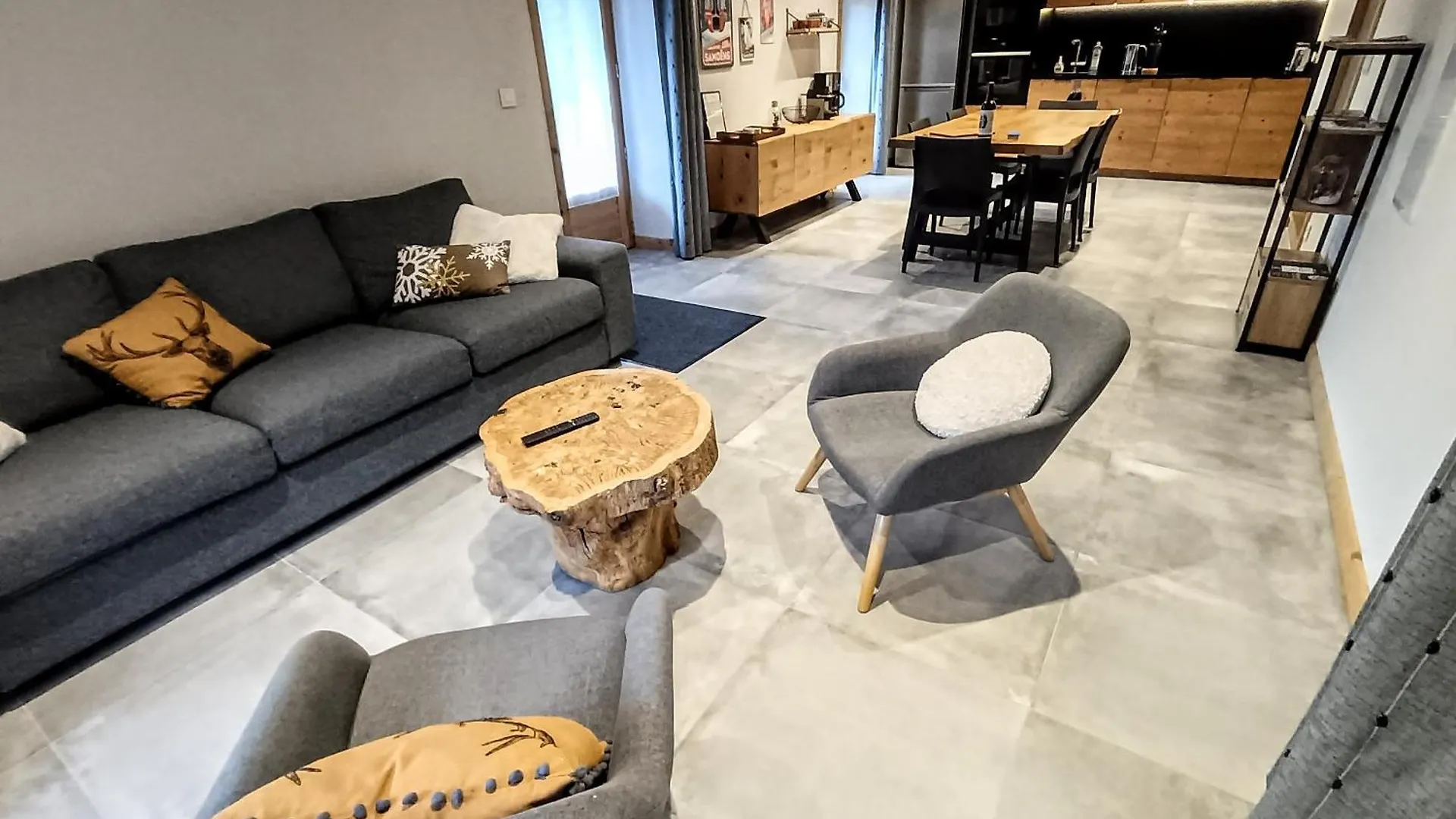 Chez Leon, Jacuzzi Et Sauna Des Le 1Er Septembre 2025 Samoens